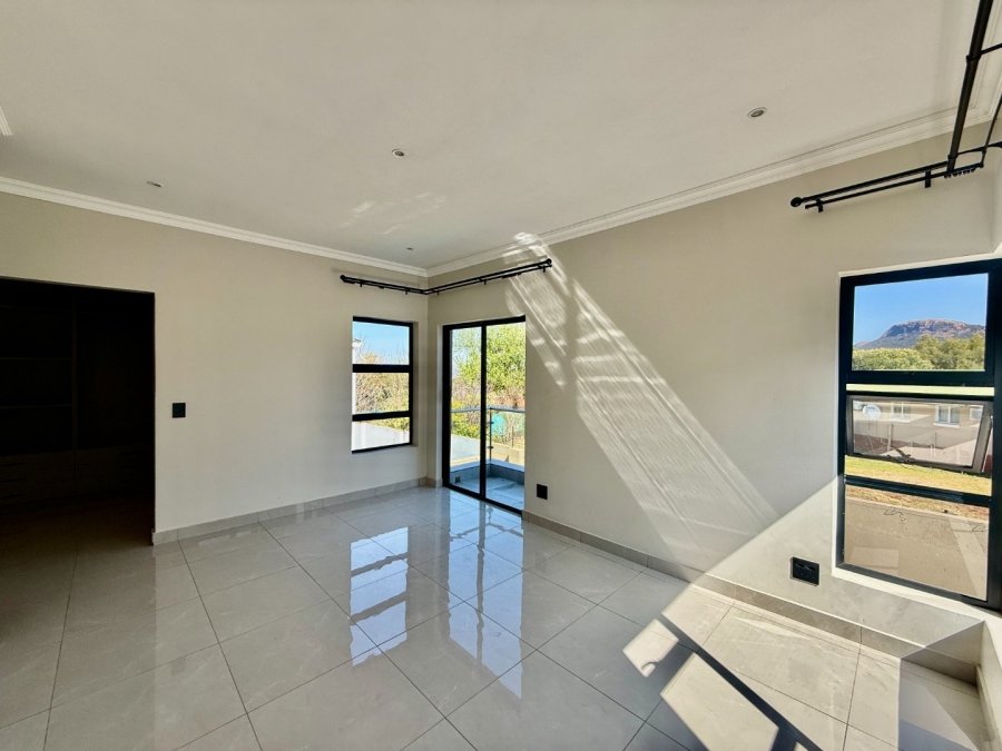 To Let 4 Bedroom Property for Rent in Melodie North West
